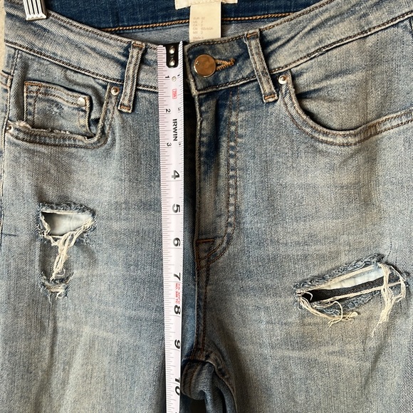 H&M ripped jeans - Picture 6 of 8